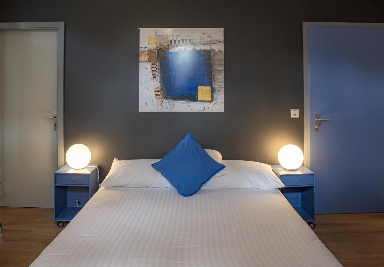 Au Boeuf Rouge Hotel Crassier Buitenkant foto