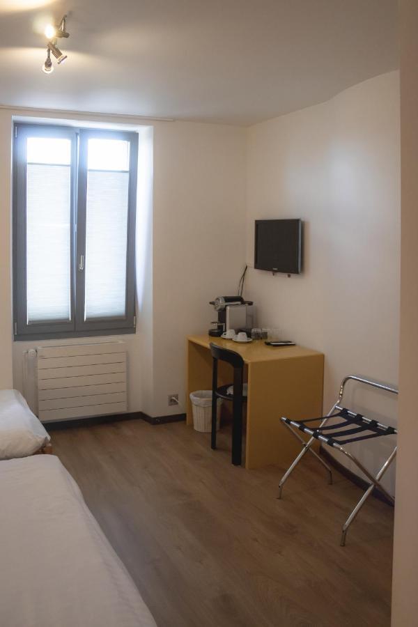 Au Boeuf Rouge Hotel Crassier Buitenkant foto