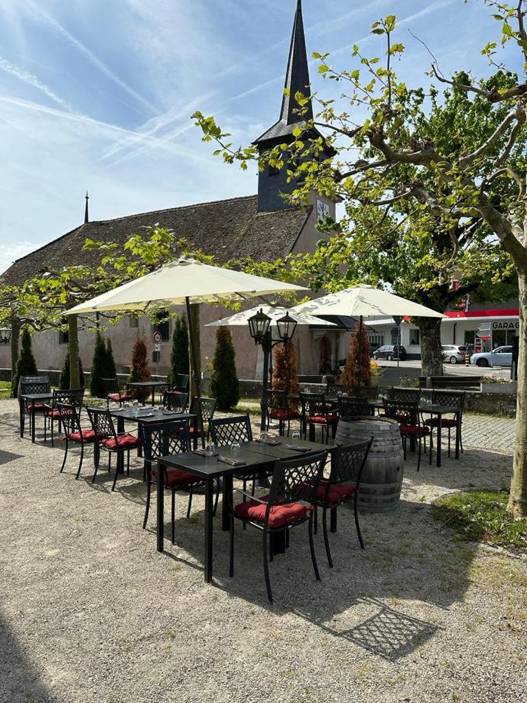 Au Boeuf Rouge Hotel Crassier Buitenkant foto