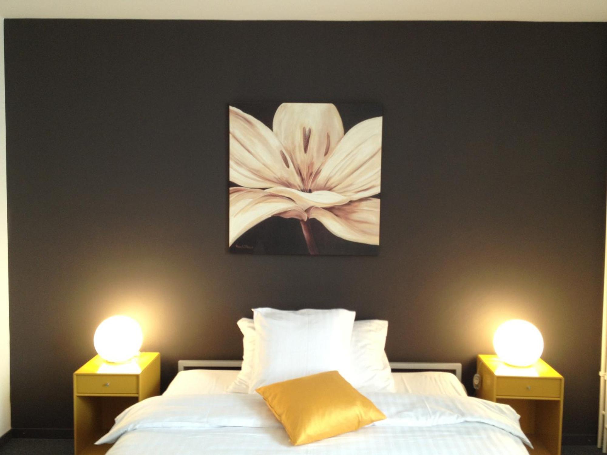 Au Boeuf Rouge Hotel Crassier Buitenkant foto